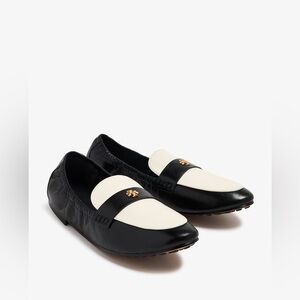 Tory Burch
Ballet leather loafers